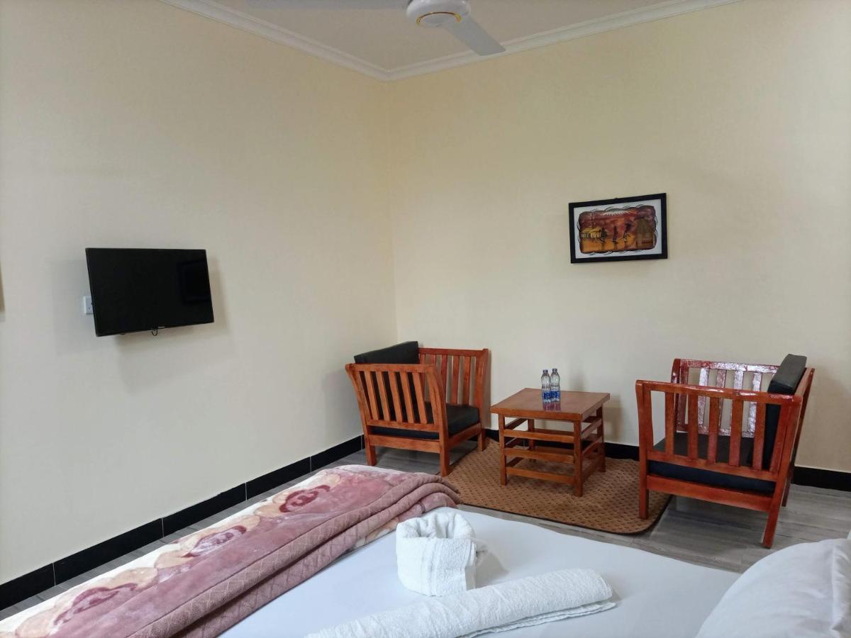 Chibuba Airport Accommodation Dar-es-Salaam Eksteriør bilde