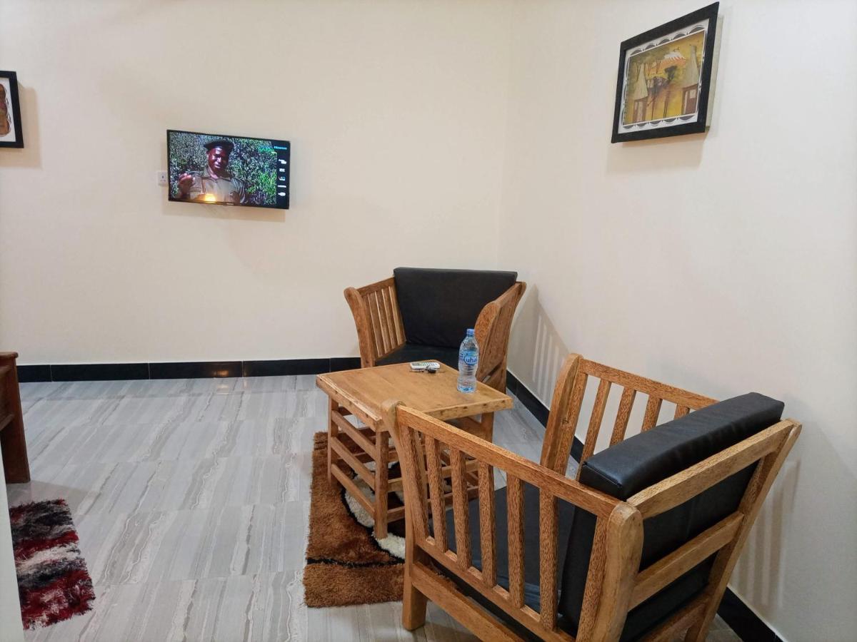 Chibuba Airport Accommodation Dar-es-Salaam Eksteriør bilde