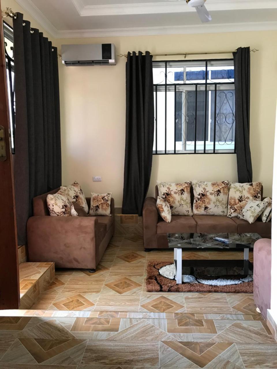 Chibuba Airport Accommodation Dar-es-Salaam Eksteriør bilde